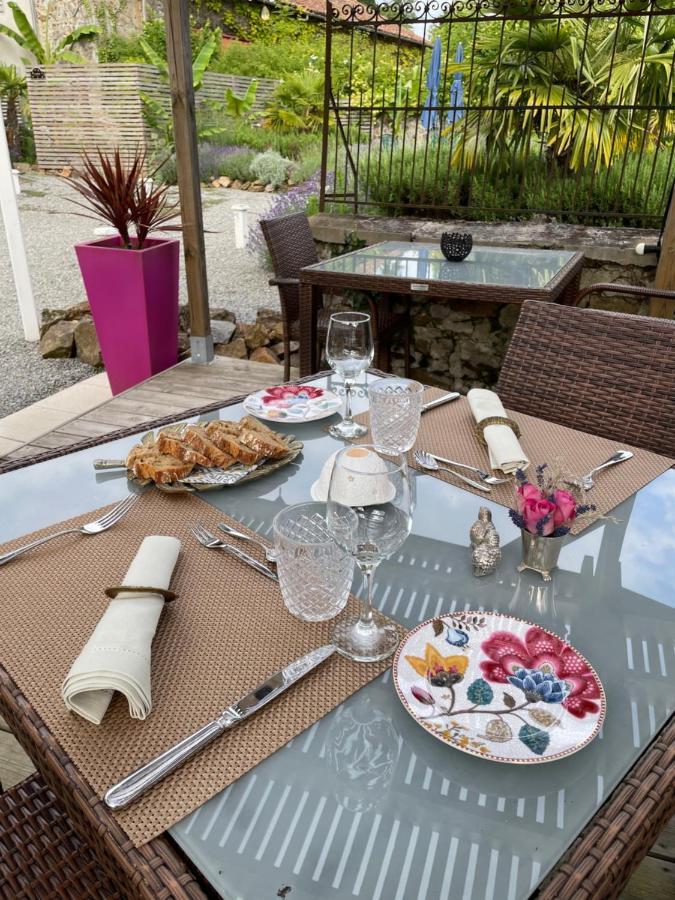 Maison Hirondelles Hotes Mezieres-sur-Issoire Eksteriør bilde